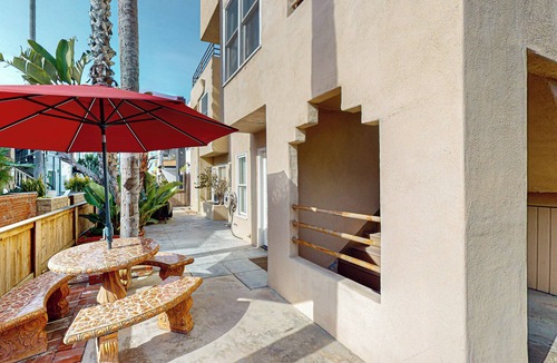 Pacific Beach Cottage | 2BR Condo Steps to the Beach & Blvd-dog-friendly