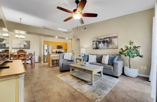 Parkwood Ranch Condo | 2BR Mesa Condo w Pool, Hot Tub, Wi-Fi, and Parking