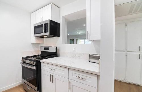 Van Nuys Apartment | 2BR Plus Bonus Room and Pool Access Near Universal Studios