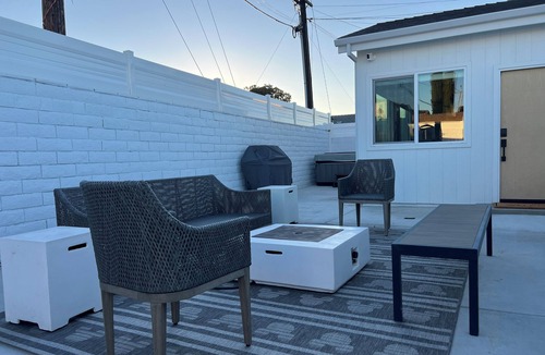 Southwest Anaheim House | 3 Bed 2 Bath home near Disney with Hot Tub