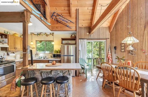 Strawberry Cabin | 3 bedroom 2 Bath cabin at Strawberry, 10min drive to Pinecrest Lake