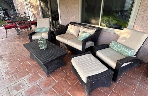Tempe House | 3 Bedroom Enchanting Retreat- Upscale neighborhood near shopping and dining.