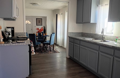 Fresno House | 3-bedroom house in peaceful Fresno with cool AC breeze