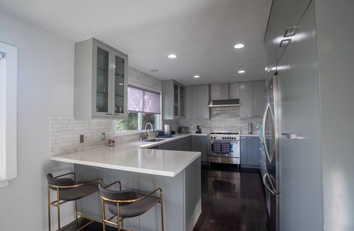 Beverly Glen House | 3-bedroom house with Hot Tub in beautiful Beverly Hills