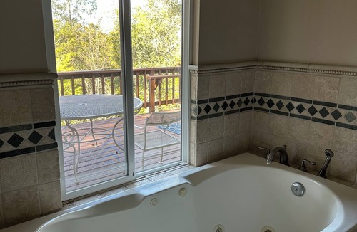 Santa Rosa House | 3-bedroom house with wrap around deck and AC in charming Santa Rosa