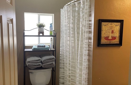 Parker Strip House | 3-bedroom mobile home in lovely Parker with WiFi, AC