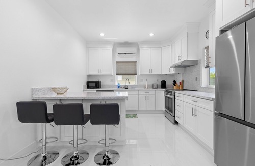 Midway City House | 3-bedroom newly build house near Disneyland