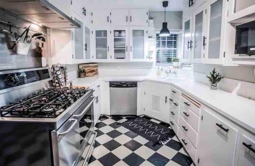 Lodi House | 3 Bedroom Retreat with Hot Tub near Downtown Lodi