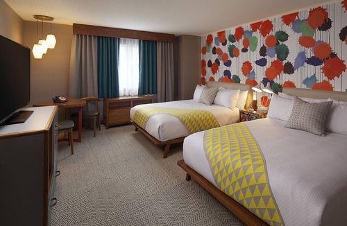 Venice Hotel | 3 Relaxing Units Close to Venice Beach Boardwalk! With Pool, Onsite Table Tennis