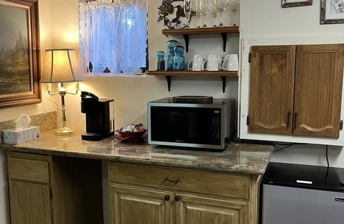 Ponderosa Park Apartment | 3 Room Cozy Suite in the Pines, near Downtown Prescott & many other attractions