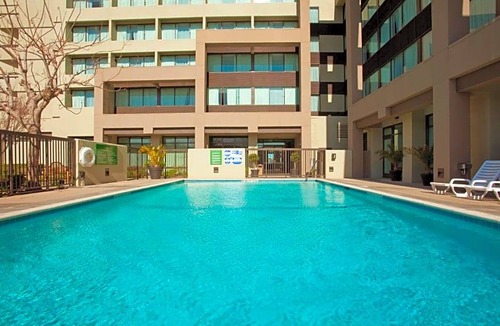 Palmdale Hotel | 3-Star Hotel ∙ Holiday Inn Palmdale-Lancaster, an IHG Hotel