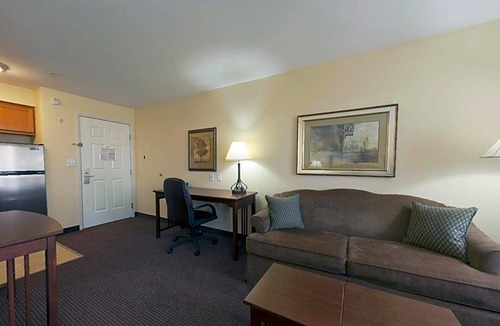 Rocklin Hotel | 3-Star Hotel ∙ Staybridge Suites Rocklin - Roseville Area, an IHG Hotel