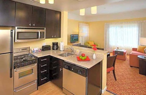 Greenacres Hotel | 3-Star Hotel ∙ TownePlace Suites by Marriott Bakersfield West