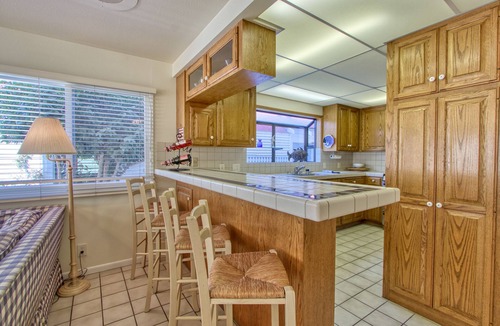 Avalon House | 316CL - Spacious 4 bdr Avalon House , Quick walk to Beach, WIFI