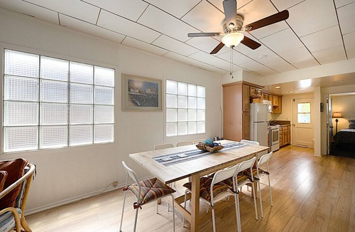 Avalon House | 319CA: Delightful Cottage, Newly Remodeled, 2.5 Blocks from Beach, WIFI, BBQ - 3