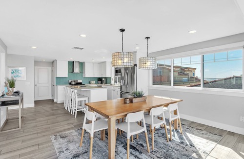 Central Mission Beach House | 3565 - Luxurious, 50 feet to Ocean, roof deck