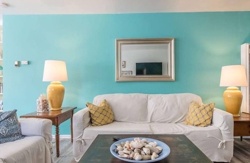Pierpont Bay House | 3BD Ventura Beach Cottage