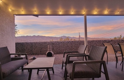 Bullhead City House | 3BR/2BA Family home- Pet Friendly, Under 1 mile to Boat Ramp