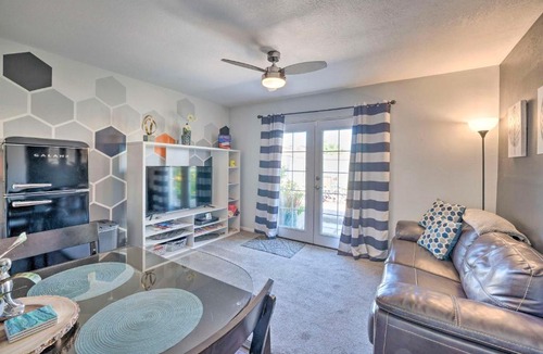 Lake Havasu City Apartment | 4 Mi to Beach: Lake Havasu Apartment w/Pool!
