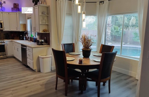 Paradise Valley Village House | 4300 SQFT 5BR HOME - HEATED POOL - 2 MASTER SUITES - JACUZZI TUB - SLEEPS 12+