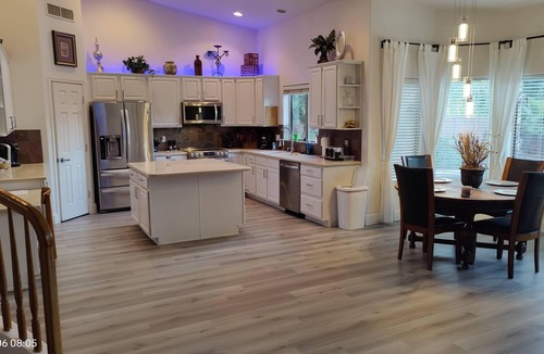 Paradise Valley Village House | 4300 SQFT 5BR HOME - HEATED POOL - 2 MASTER SUITES - JACUZZI TUB - SLEEPS 12+
