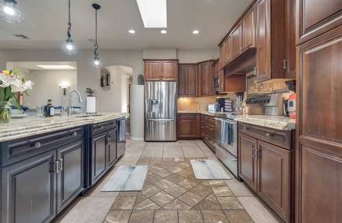 Lake Havasu City House | 4BR Havasu Oasis : Pool | Hot Tub | Mini Bar