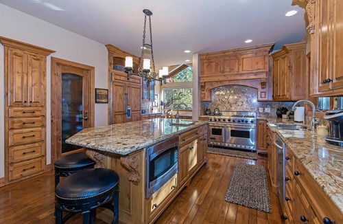 Incline Village House | 4BR Incline Village Lake View, Hot Tub & Pool Table