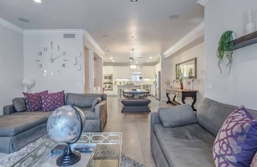 Bankers Hill House | 4BR Spectacular Harbor View Modern Home 5min Zoo