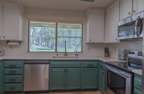 Plumas Eureka Estates House | 4th Fairway Retreat Overlooking the Feather River + A/C & EV Charger
