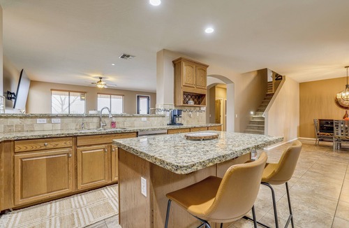 San Tan Valley House | 5 Mi to San Tan Mtn: San Tan Valley Group Getaway!