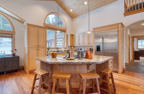 Truckee Cabin | 5 Mins to Ski Resort w/Ping Pong, Pool Table & Deck | Donner Ridge by AvantStay