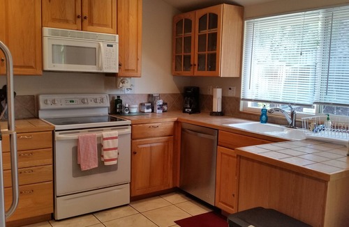 Cameron Hills House | 5-Star Rated 3Bed/2Bath, Prime San Francisco Bay Area Location