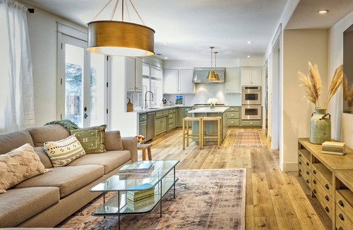 Santa Rosa House | 5BD/5BA Heated Pool+Spa+BBQ: 11min Healdsburg & Alexander Valley
