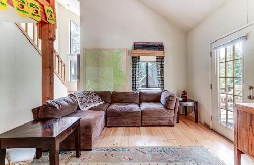 Sierra City House | 6 Mi to Downieville Downhill: Cabin w/Mtn Views