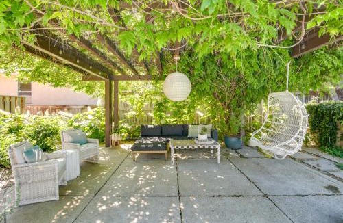 Chico House | 6 Mi to Dtwn Chico! Luxe Art-Filled Oasis w/Patio