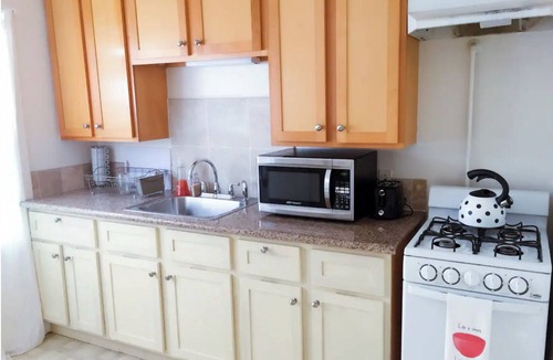 North Berkeley Apartment | 6-MONTH+: Studio condo N. Berkeley Prime location close to transit + downtown
