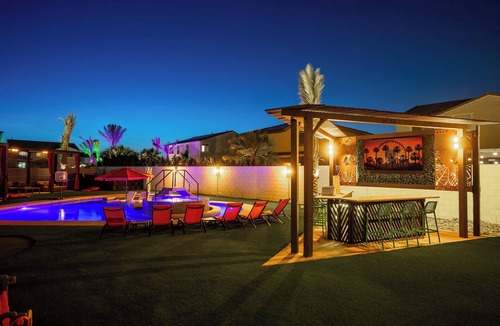 Coachella House | 9 Bedroom/Sleeps 23/Pickleball/Theater