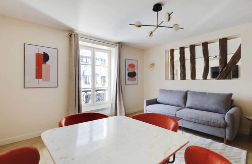 Quartier Saint-Georges Apartment | A Bright 1-BR/1BA in Saint-Lazare