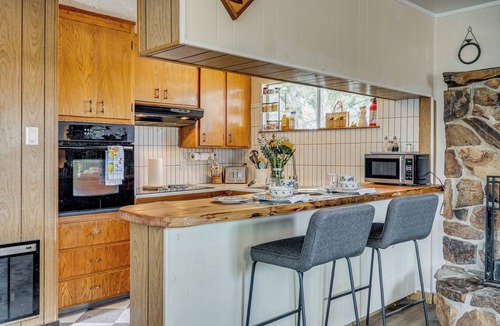 Glencoe Cabin | A-Frame Cabin w/EV Charger, Arcade & Vinyl Lounge