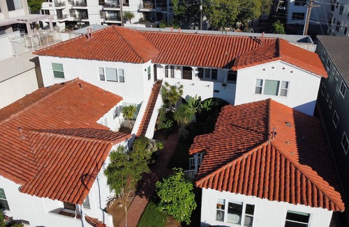 Hillcrest Apartment | A Walkable Music-Themed Escape Near Downtown