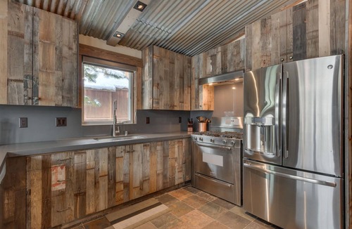 Truckee House | Above the Pines By Tahoe Getaways - Hot Tub, Pet Friendly, Amazing Views
