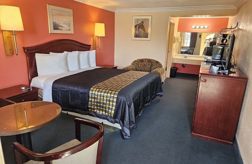 Mojave Hotel | Aerospace Inn
