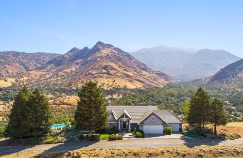 Three Rivers House | Almost PARADISE