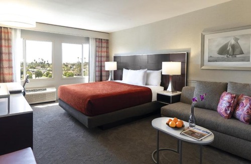 Anaheim Resort Hotel | ALO Hotel by Ayres, Orange