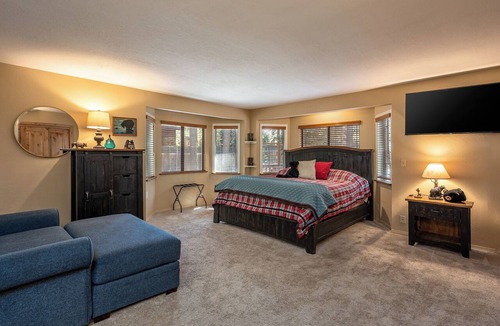 Summit Estates Cabin | Alpine Summit Lodge, Private Estate on 1.2 Acres