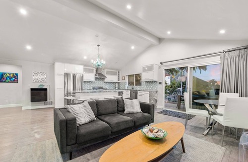 La Conchita House | Amazing Location! Perfect 4 Families, Ocean Views*