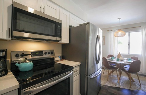 Ocean Beach House | Amazing Location,Pool,Walk to Beach & Restaurants!