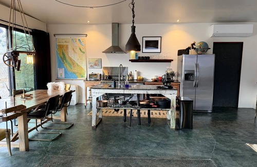 Lone Pine Cabin | Amazing Lone Pine Cabin for Glamping in California