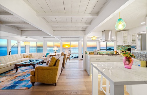 Coast Royal House | Amazing Ocean Views, Walk To Beach, Great Reviews