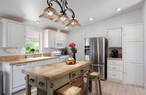 West Sedona House | Amazing Sedona Mountain Views ~ Access to trails ~ Perfect Location
